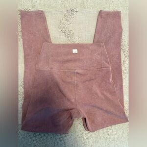 Vuori Women's Mauve Leggings